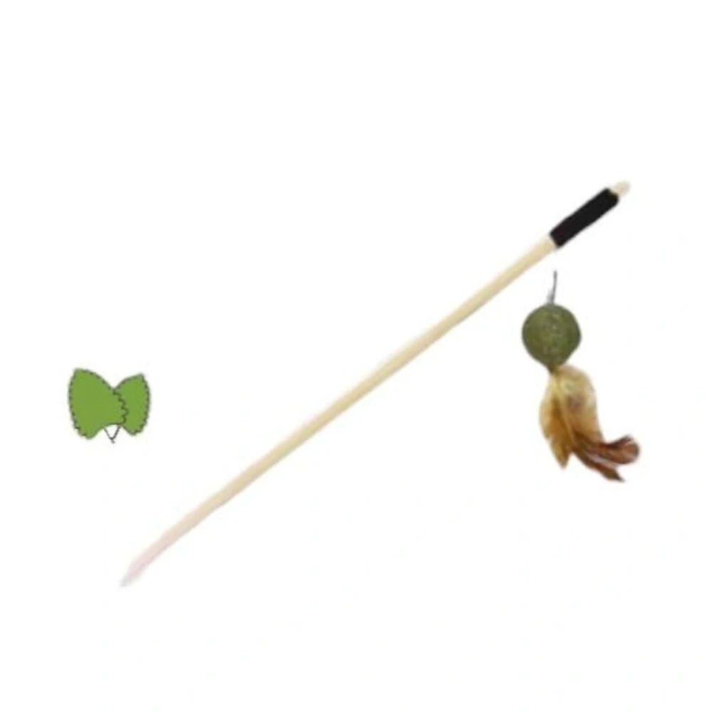 Canne à chat avec balle à l’herbe à chat